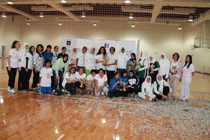 بلسم ولولوة الايوب مع الفائزات بالالقاب