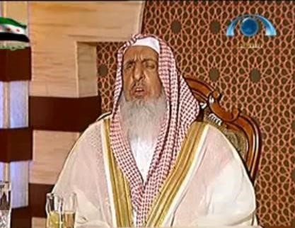 بالفيديو.. إمرأة سعودية تناشد المفتي إصدار فتوى بجهاد المرأة في سوريا دون محرم