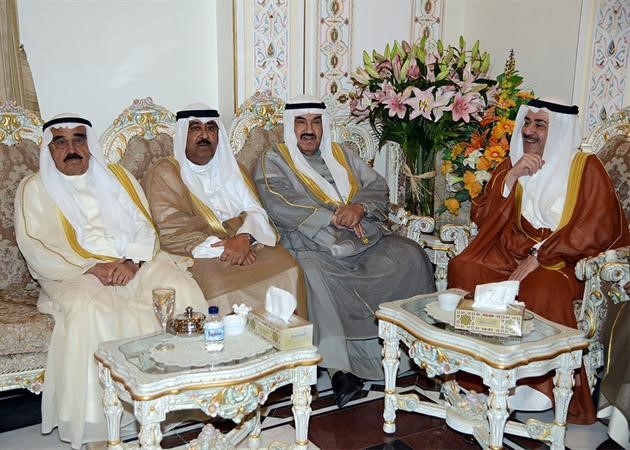 الشيخ فيصل السعود والشيخ مشعل الاحمد وسمو الشيخ ناصر المحمد والشيخ احمد الحمود