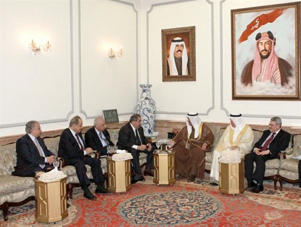 سمو الشيخ ناصر المحمد مستقبلا هوشيار زيباري