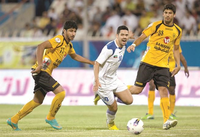 البرازيلي فينيسيوس مع خالد ابراهيم﻿