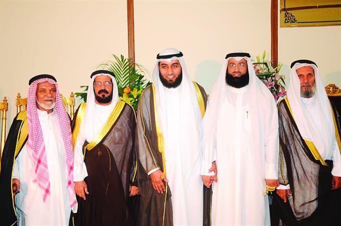 دفهد الشهري وعوض المسيلم يباركان