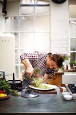 جيمي أوليفر و«فيليبس» يقدمان الطباخ المنزلي «Home Cooker» الجديد