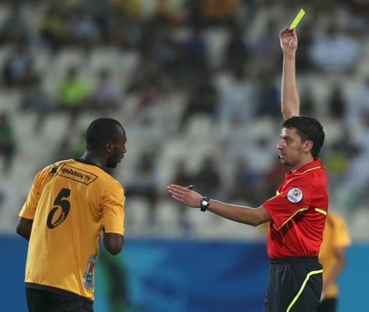 الحكم عباس الشمري ادار المباراة باقتدار