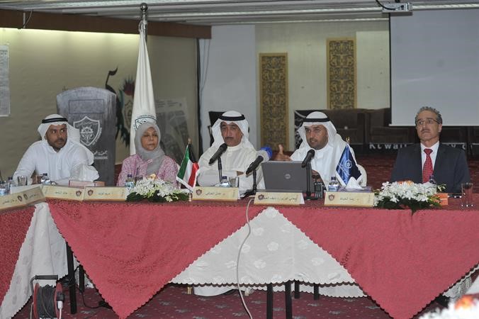 د نايف الحجرف متوسطا درضا الخياط وعادل الخرافي ومريم الوتيد ود خالد الرشيد 	اسامة ابو عطية