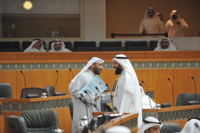 دعلي العمير وفيصل الدويسان

