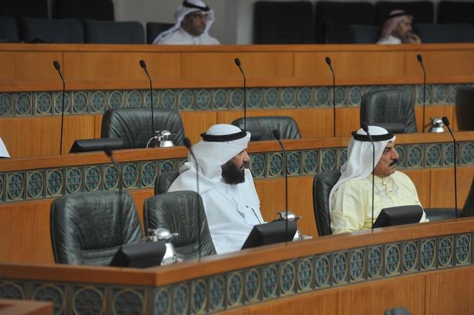 عبدالله المعيوف ودعلي العمير
