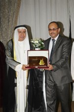  ومكرما احد الموظفين	 انور الكندري