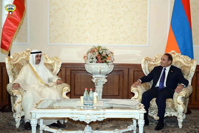 رئيس مجلس الامة علي الراشد ورئيس المجلس الوطني الارميني هوفيك ابراهاميان