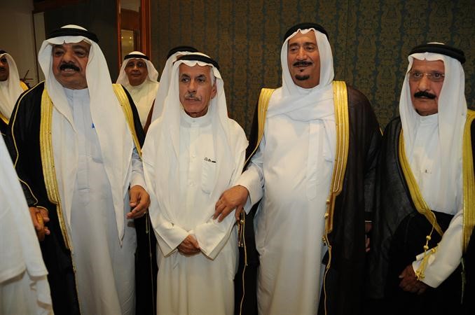 فيصل الدويش مع الوجهاء