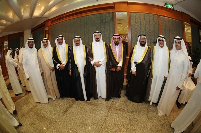 عوض المسيلم وجمع من الوجهاء والحضور