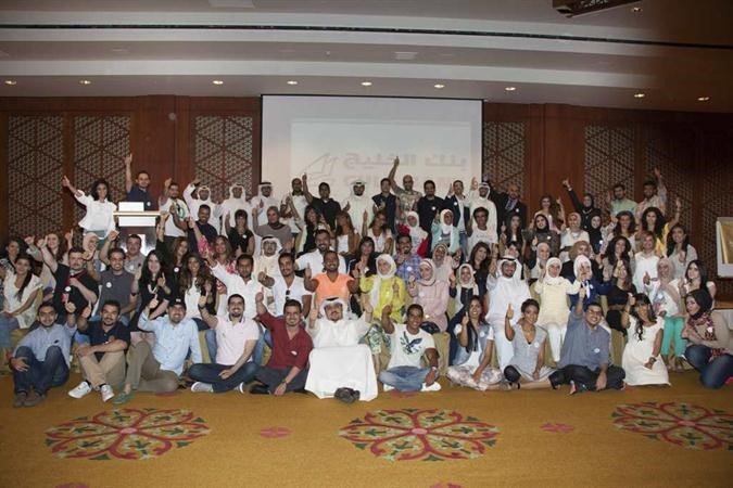 المشاركون في المبادرة في لقطة جماعية