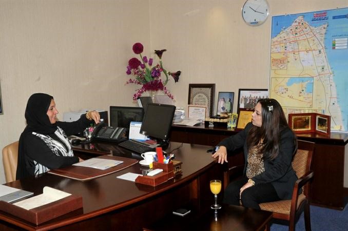 انتصار السويدي متحدثة للزميلة منى الدغيمي		متين غوزال