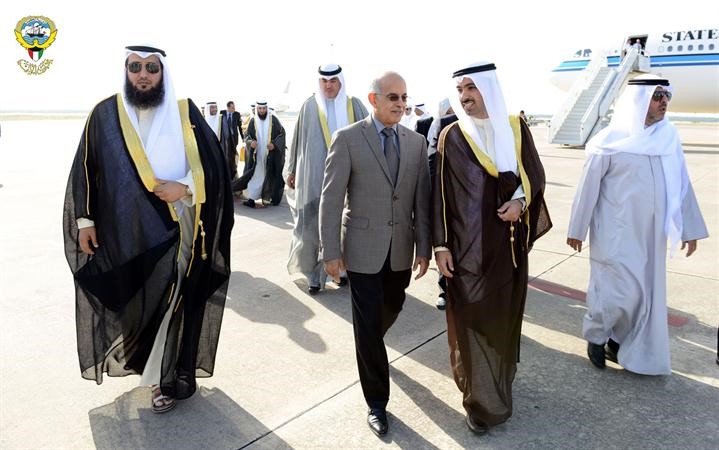 رئيس مجلس الامة علي الراشد لحظة وصوله الى المغرب