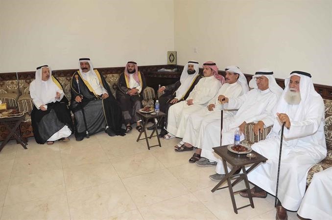 فلاح بن جامع ومحمد الضيغمي وجزاع بن عجران وخالد النبهان وسعد بن عمار وناصر بن حويل في ديوان بن مرعي﻿