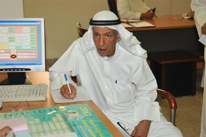 ناصر الوقيان يسجل ترشحه سعود سالم