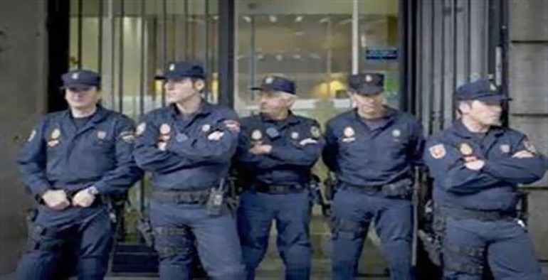 توقيف فتاة في الرابعة عشرة من عمرها في اسبانيا لترويج مقطع اباحي عن زميلتها