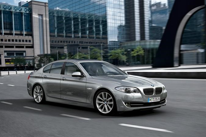 «علي الغانم وأولاده للسيارات»: تجربة شراء وملكية متميزتان مع عرض خاص على BMW الفئة الخامسة
