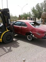 رفع احدى المركبات الرياضية