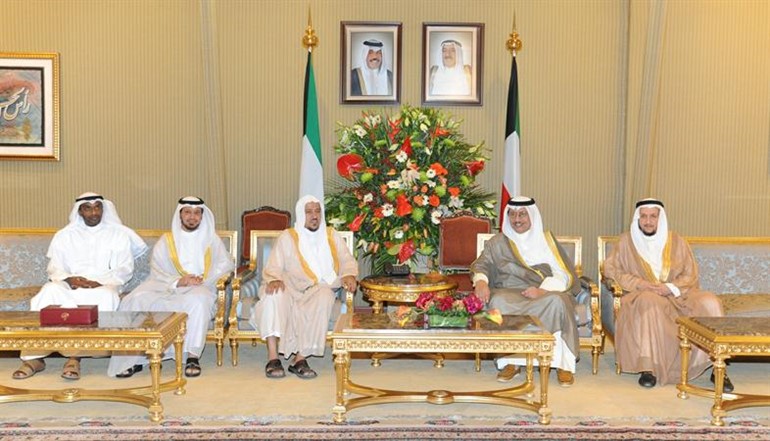 سمو رئيس الوزراء مستقبلا المستشار بالديوان الملكي السعودي سعد البريك