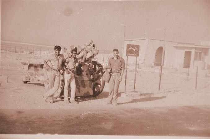 سليمان الزايد العبيد مع زملائه اثناء الرحلة﻿