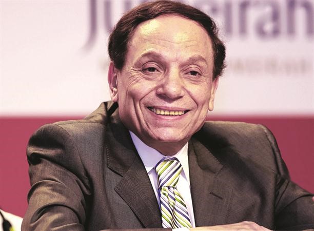 عادل امام ﻿