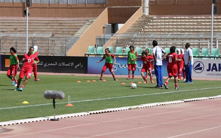 منتخبنا الوطني لكرة القدم للسيدات خلال التدريبات