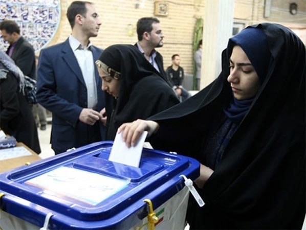 مناظرة أخيرة تظهر الخلافات قبل الانتخابات الرئاسية الإيرانية