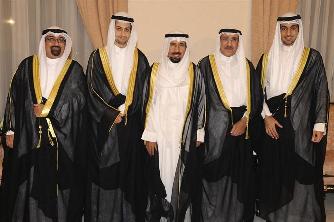 الشيخ علي الجابر والشيخ صباح علي الجابر يهنئان