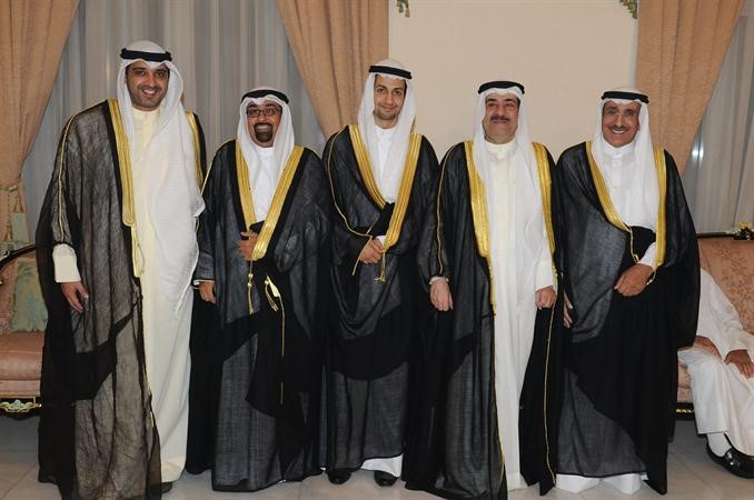 الشيخ احمد الحمود والشيخ محمد العبدالله يباركان
