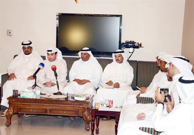 المتحدثون خلال المؤتمر الصحافي﻿