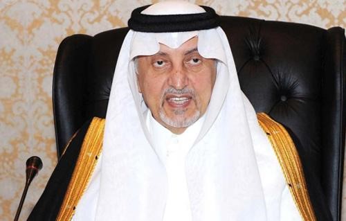 خالد الفيصل يقوم بغسل الكعبة اليوم