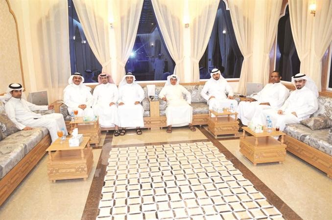  جانب من الحضور في ديوان النومس 	سعود سالم﻿