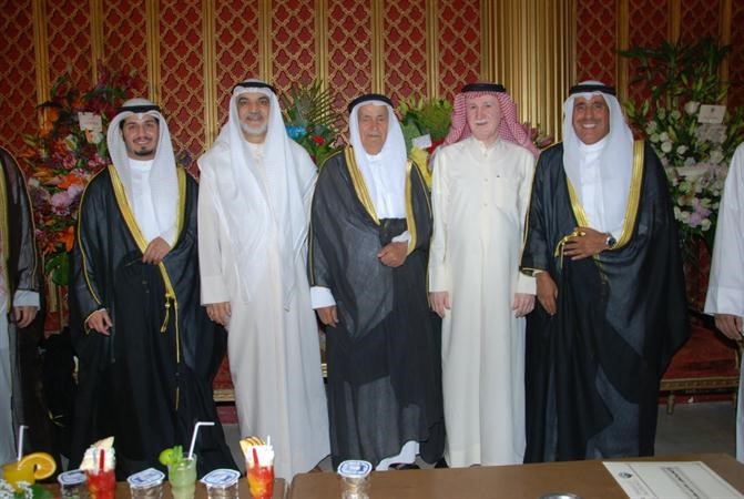 اللواءدفهد الدوسري وعبدالعزيز الذييب يباركان