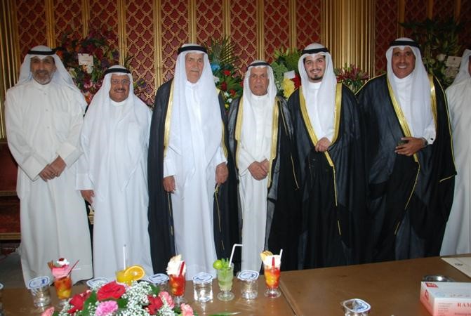ناصر الساير وفيصل الساير يباركان