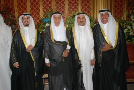 حسين العنزي يبارك