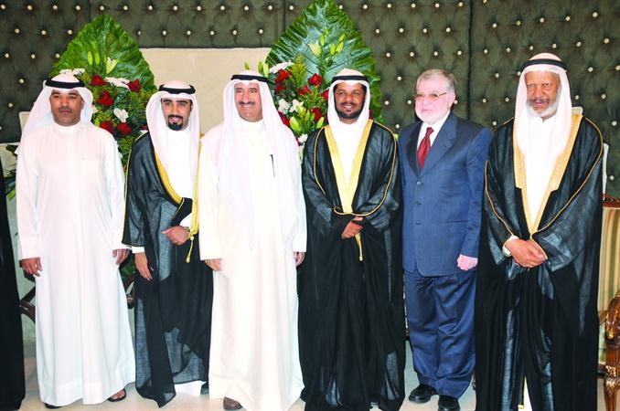 دمصطفى موسى واللواء محارب الرشيدي والعقيد باسم المطر يهنئون