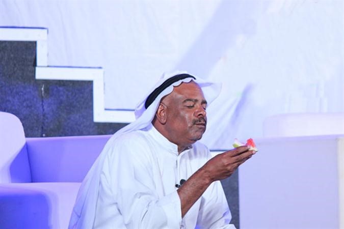 الفرج في احد اعماله المسرحية﻿