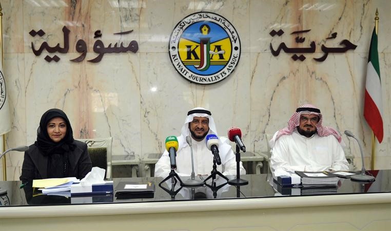 احمد العربيد ود فاطمة العبدلي خلال الندوة