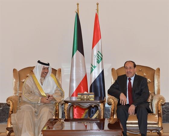سمو رئيس الوزراء الشيخ جابر المبارك ونوري المالكي وجانب من اللقاء الثنائي﻿