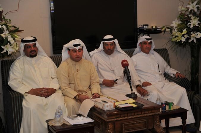 احمد الرندي وفيصل الملا وابراهيم الحليبي بالمؤتمر الصحافيهاني عبدالله