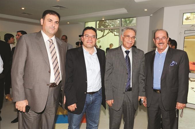 الزميل فريد سلوم ووليد كنفاني وعبدالله عودة وعدنان سعد﻿