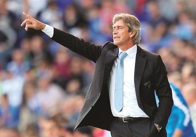 مدرب مان سيتي الجديد مانويل بيليغريني افپ
