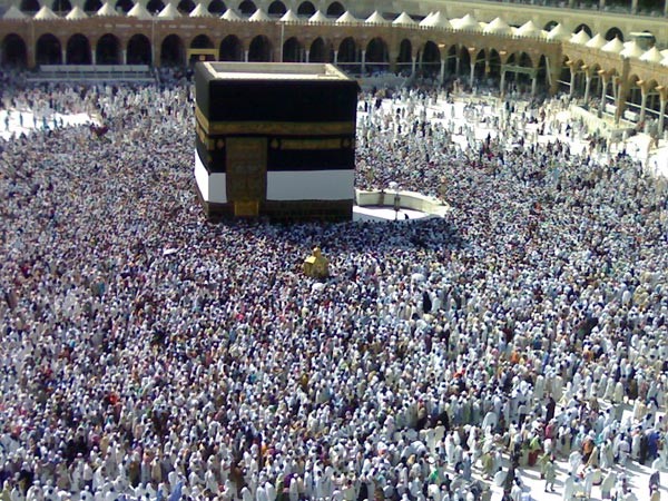 8500 عامل لتأمين نظافة مكة خلال شهر رمضان