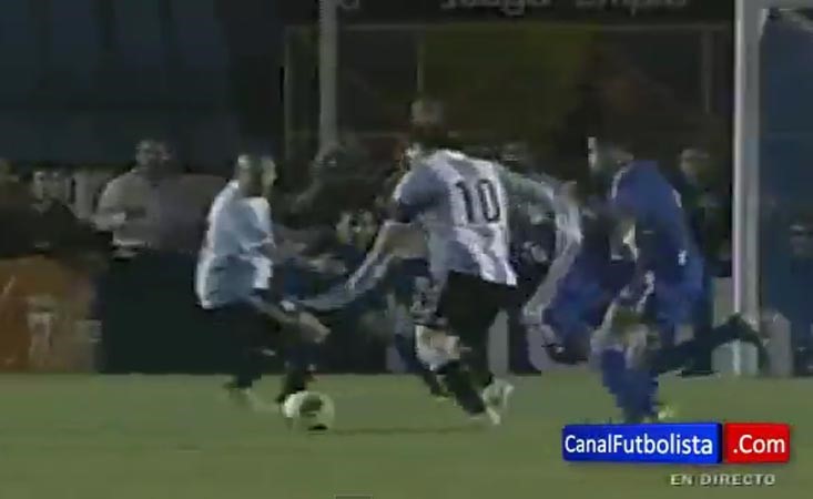 بالفيديو.. شاهد هدف ميسي.. هدف لا يسجله الا الكبار 