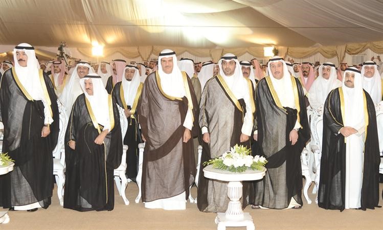 الشيخ صباح ناصر الصباح والشيخ فيصل الحمود والشيخ محمد العبدالله والشيخ سلمان الحمود ومحمد شرار والشيخ محمد الخالد