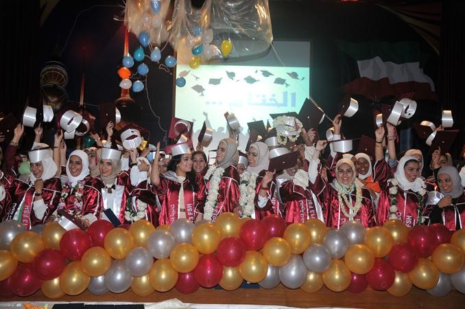 متفوقات مدرسة فاطمة الصرعاوي اثناء حفل التكريم 	محمد خلوصي