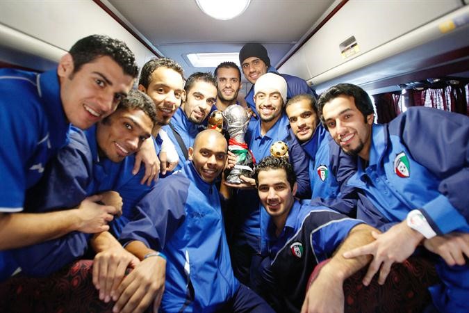 لاعبو الازرق في انتظار الجديد	الازرقكوم﻿