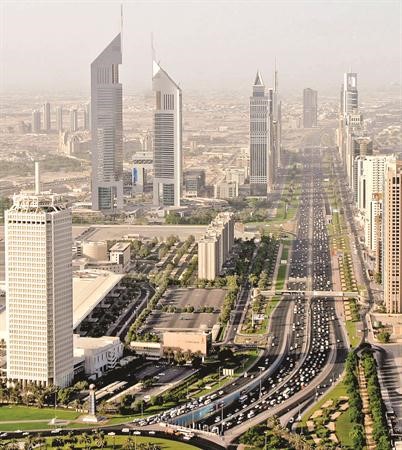 الامارات تستحوذ على نصف استثمارات قطاع السياحة والسفر في الشرق الاوسط﻿