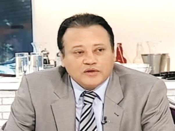 خلف المانع